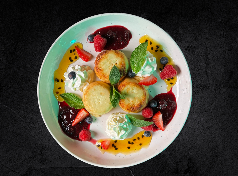 SYRNIKI  (COTTAGE CHEESE PANCAKES)