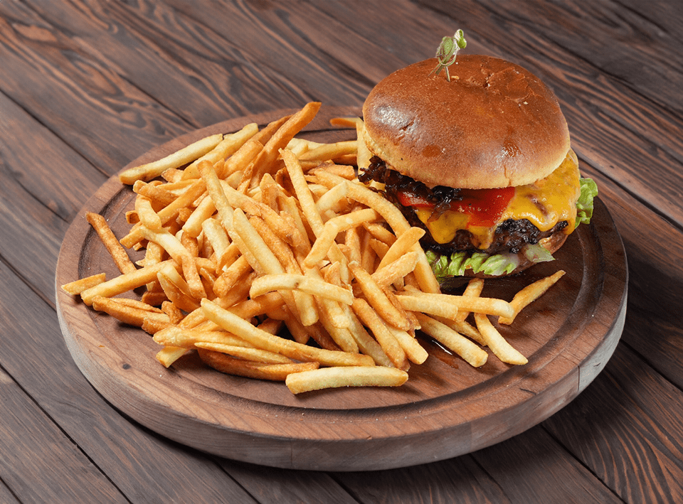 ULTIMATE CHEESEBURGER (served with French fries)